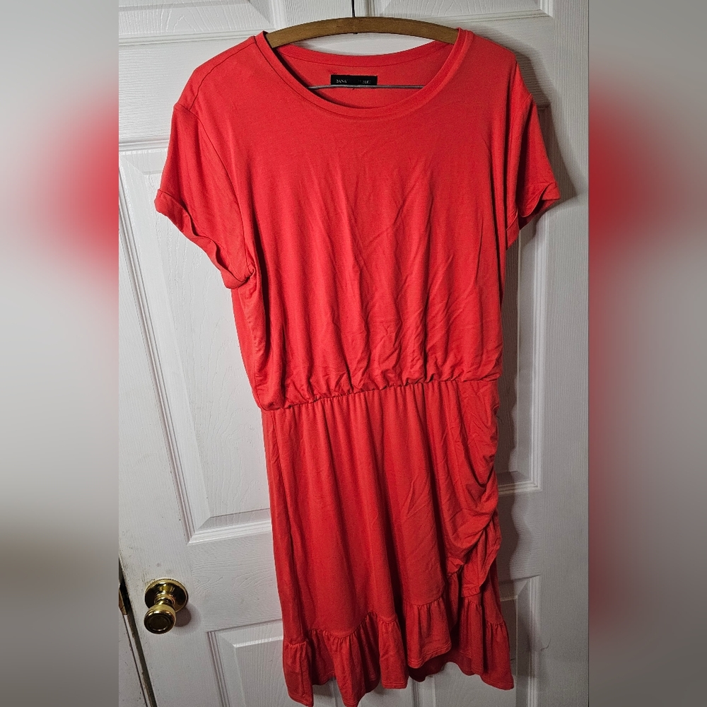 Banana Republic T Shirt Dress with asymmetrical rouged hem line size M